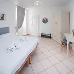 White By Interhome Апартаменты *