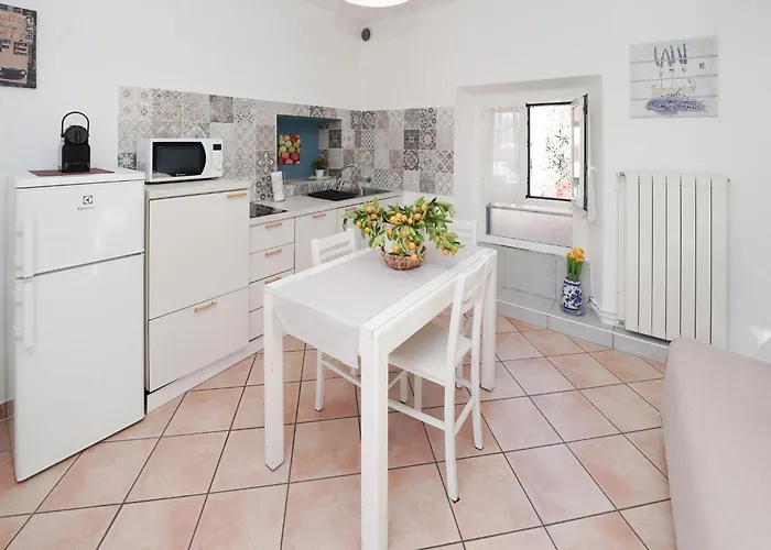 White By Interhome דירה